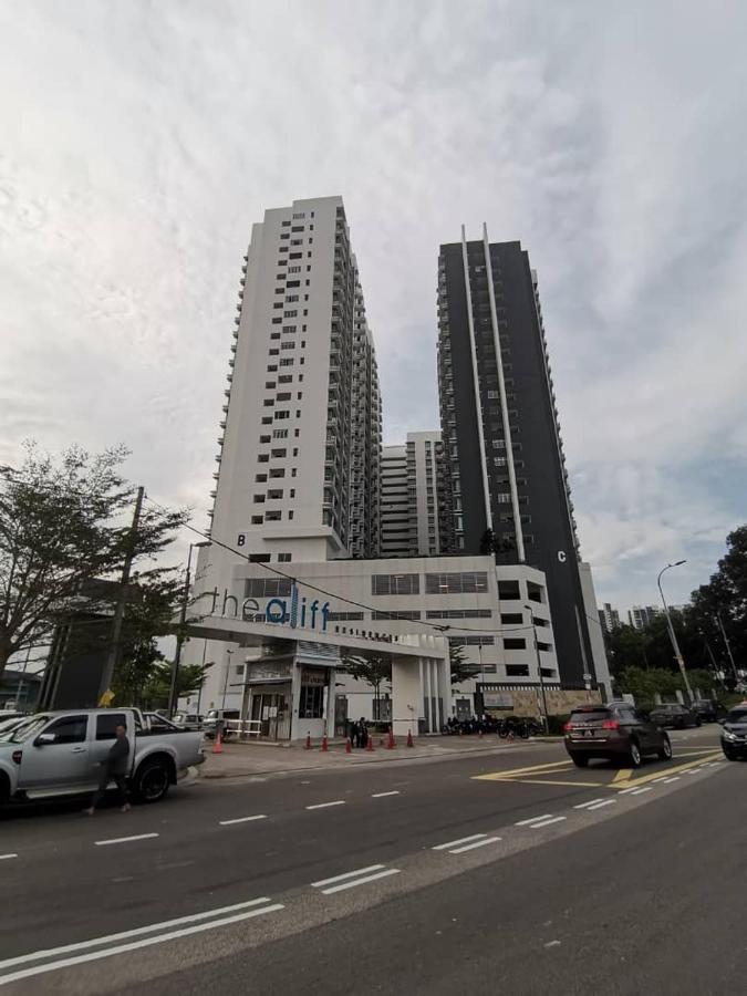 Aliff Residences 艾麗軒 Johor Bahru Ngoại thất bức ảnh
